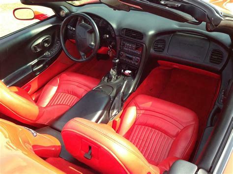 2000 Chevrolet Corvette Custom Convertible Interior 157759