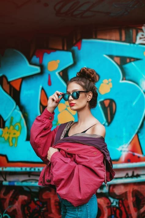 pin by 𝓦𝓪𝓻𝓭𝓪 𝓚𝓱𝓪𝓷 ♡ on gιгls dρ `ღ´ in 2020 street fashion photoshoot fashion photoshoot