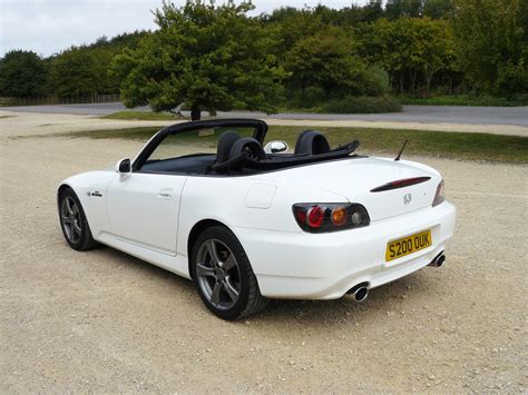 Honda S2000 Roadster Review 1999 2009 Parkers