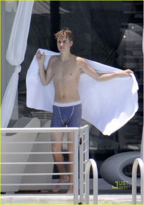 Justin Bieber Shirtless Time In Miami Justin Bieber Image 24205450 Fanpop
