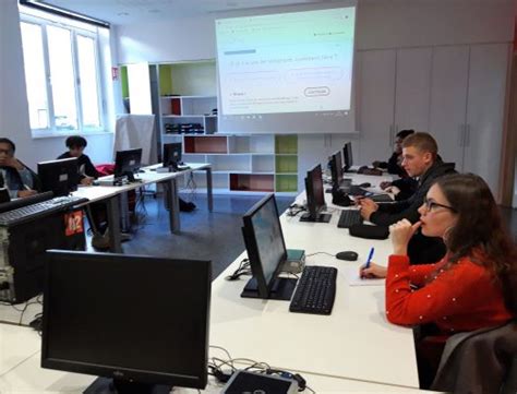 Considérez votre lettre de motivation comme un argument de vente qui fera la promotion de vos compétences et vous aidera à obtenir un entretien. Atelier CV et lettre de motivation.