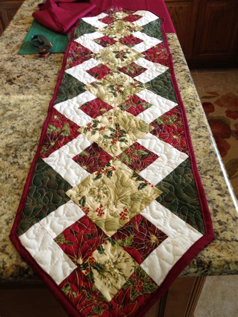Christmas Quilted Table Runner Pattern Quilted