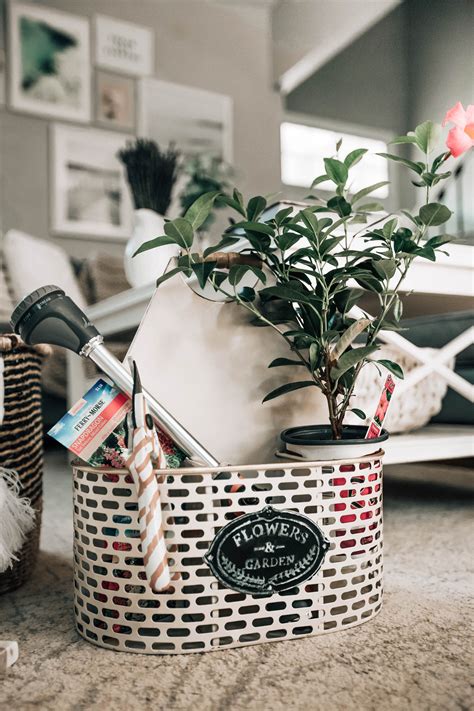 Housewarming T Basket Ideas Pretty In The Pines New York City