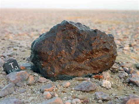 Meteoryty Lunar Meteorite Minerals Crystals Rocks Rocks And Minerals