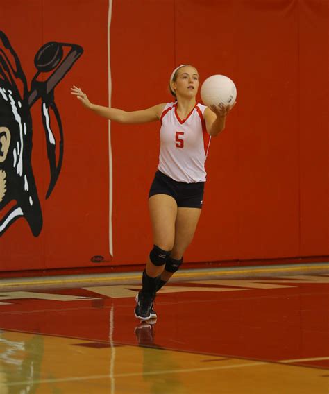 Girls Volleyball Maintains An Undefeated Record Shs Courier
