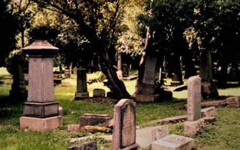 Edinburghs Dark October Newington Cemetery Ghost Spooky Isles