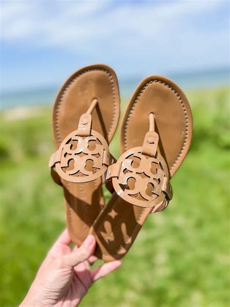 how can you tell if tory burch sandals are fake sandal design