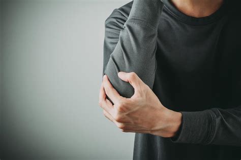 Discomforts Elbow Pain Treatmentsymptomscauses And Remedies