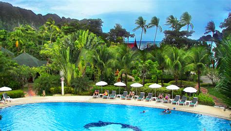 Several hotels are available near ao nang beach, allowing you to not only be close to the ocean but also within walking distance of many great eateries and resorts further inland. Krabi Hotel In Ao-Nang - Golden Beach Resort In Krabi ...