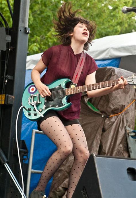 Carrie Brownstein Body