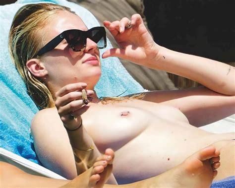 Sophie Turner Nudes Celebrity Nudes And Naked Stars