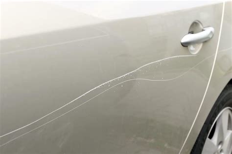 Diy Guide Remove Scratches From Your Cars Paint Car Scratch Repair