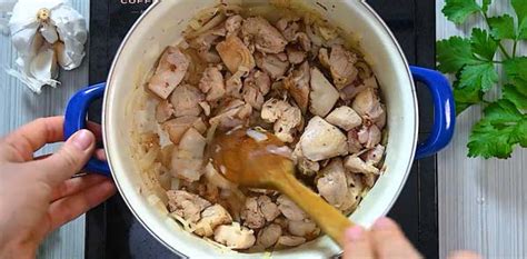Add the onion, daikon and ginger to the pot and cook until they begin to soften, 3 to 5 minutes. Chicken Stew | COOKTORIA