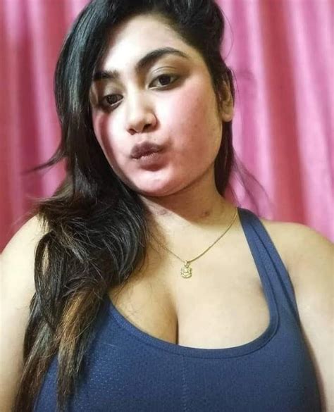 Hi I Am Hot Sexy Shemale In Trans Video Call Sex Service 24 Agra