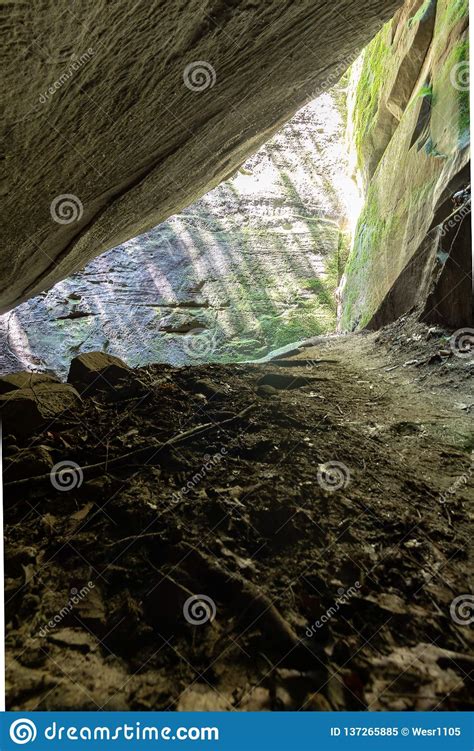 Rock Cave Sun Rays Stock Image Image Of Beautiful Green 137265885