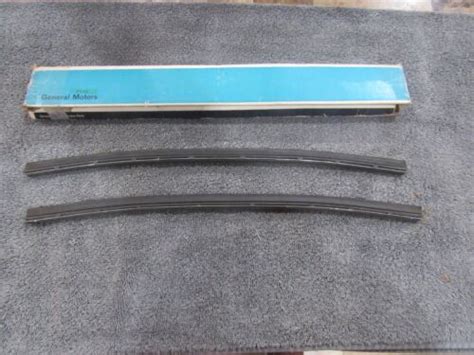 Nos Chevy Corvette Wiper Blades 4 Blades In This Lot 15 532 3821753