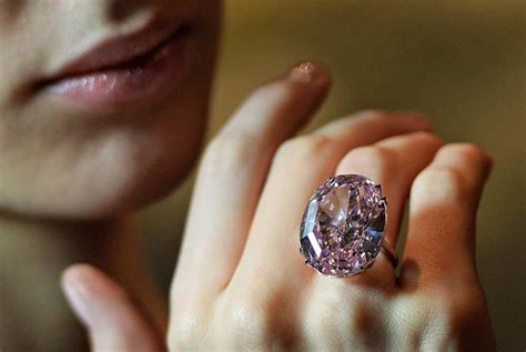 Кольцо розовая звезда бриллиант 82 фото
