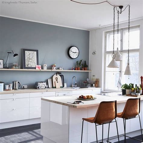 Gray is the most popular color for kitchen walls as it's bold and modern while remaining clean and versatile. Best 25+ Kitchen wall colors ideas on Pinterest | Bedroom ...