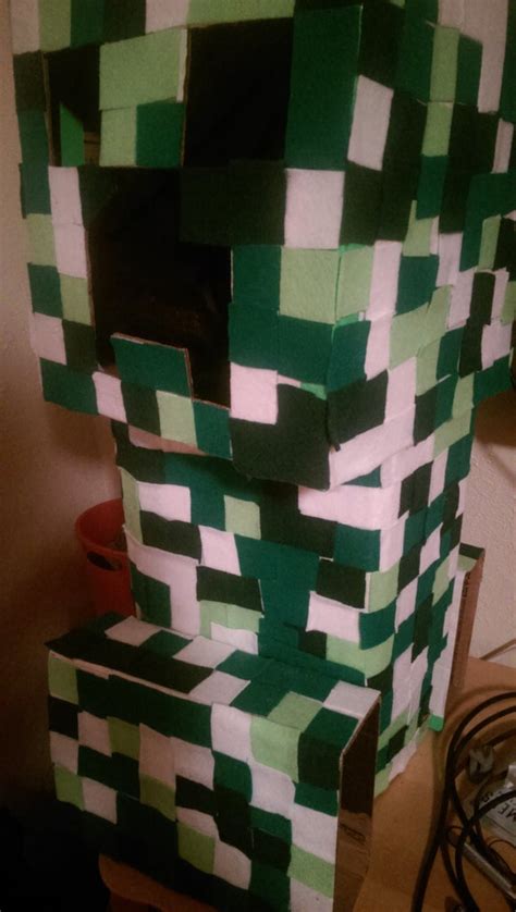 Telescoping Minecraft Creeper Costume 7 Steps With Pictures