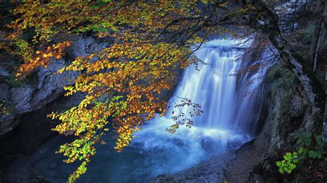 奥尔德萨和佩尔迪多山国家公园里的瀑布 高清壁纸 浮云网