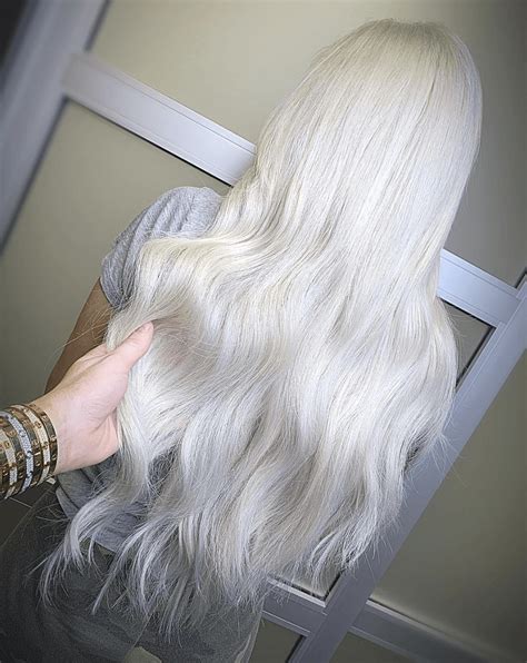 Pin By Jacob Galan On The Greatest Showstoppers Long White Hair