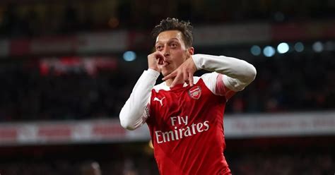 Ex Arsenal Star Mesut Ozil Announces Retirement As Fans Say Thought He