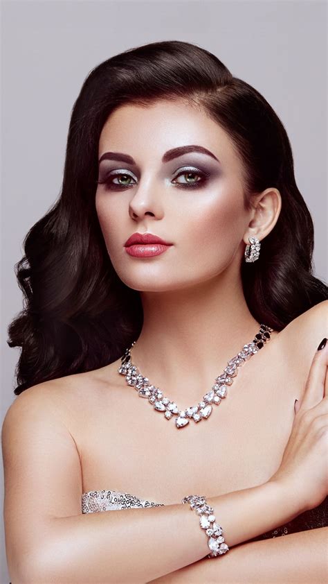Model Makeup Wearing Jewellery Beautiful 1080x1920 Wallpaper