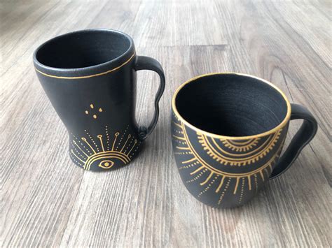 Black And Gold Lustre Mugs