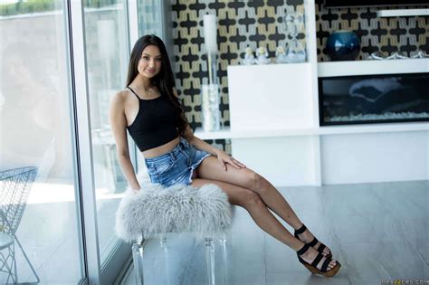 Eliza Ibarra Feet 344 Photos Feetwiki