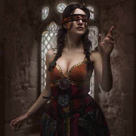 Philippa Eilhart Cosplay By Marianne Lalicorne Witcher The Witcher Geralt The Witcher Cosplay