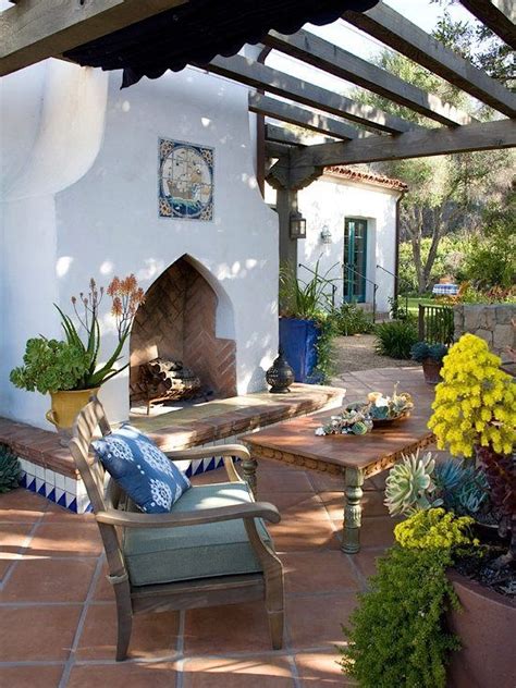 Cheerful Mediterranean Terraces And Patios Shelterness
