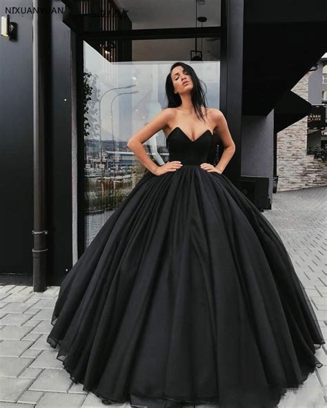 Vintage 2019 Gothic Black Wedding Dresses New Ball Gown Sweetheart