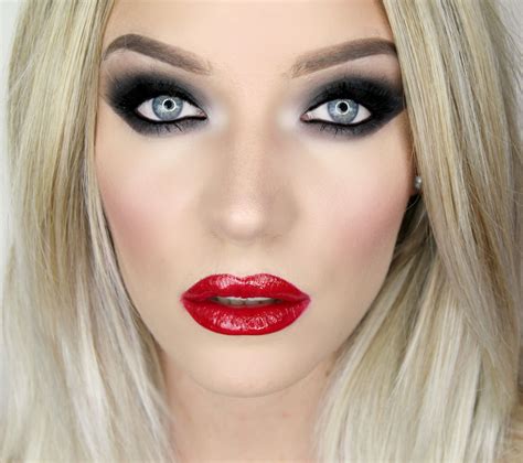 Red Lip Makeup Red And Black Eye Makeup Red Lipstick Makeup