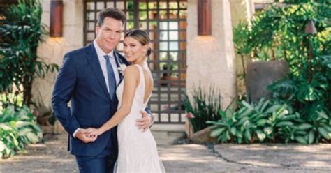 What Does Kelsi Taylor Do Dane Cook Marries Longtime Girlfriend In Intimate ‘garden Party