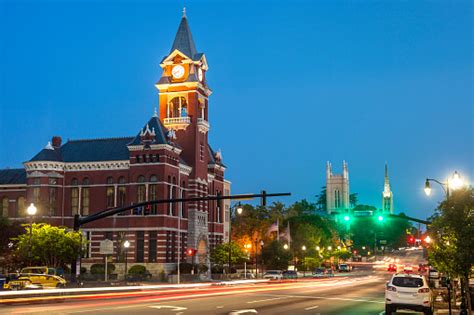 Downtown Wilmington Nc At Night Stock Photo Download Image Now Istock