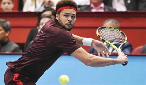His father, didier tsonga, was a congolese handball player, who moved to france in the 1970s to play handball. Roland Garros. Jo-Wilfried Tsonga annonce son forfait ...