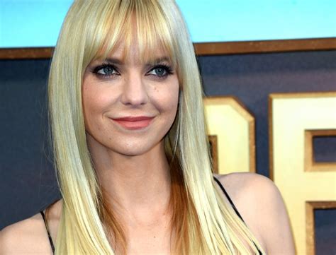 The annafaris community on reddit. Anna Faris Never Thought She Would 'End Up in Comedy'