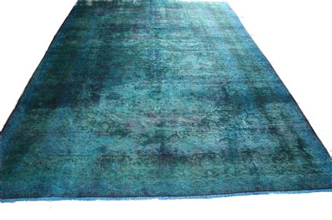Dazu möcht ich unter anderem auch den teppich einfärben, was könnt ihr mir da für produkte empfehlen, es muss net makelos oder so werden, es soll einfacg die farbe sein die ich will und sie soll. Keshan überfärbt türkis | Teppich, Idee, Türkis