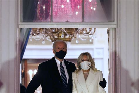 Dr Jill Bidens White Inauguration Outfit Had A Truly Special Meaning