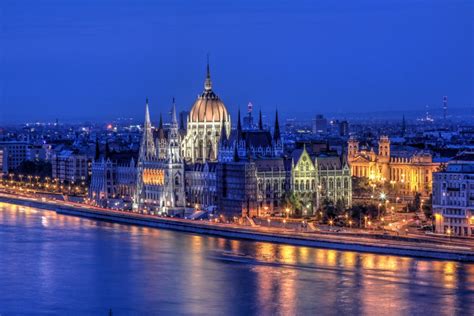 Our cet time zone converter will help you find and compare wegry time to any time zone or city around the world. Zdjęcia: Budapeszt, Parlament, WĘGRY