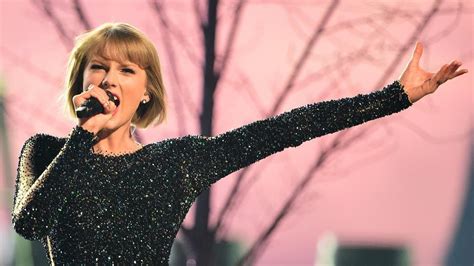 Taylor Swift Gets Political Endorses Democrats In Us Midterms Al