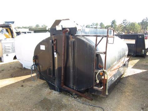 2000 Gal Water Tank Truck Mountable Jm Wood Auction Company Inc