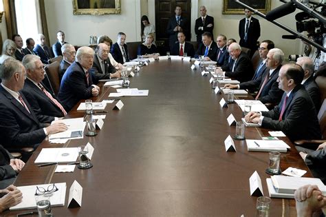 Trump Praised By His Cabinet Members In First Meeting Cbs News