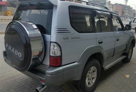 I have loved this 4*4 from the 1st day i saw it. 1998 toyota land-cruiser-prado for sale in lahore