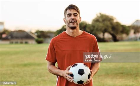 Fußballer Stock Fotos Und Bilder Getty Images