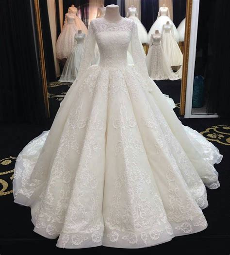 21 Unique Islamic Wedding Gowns
