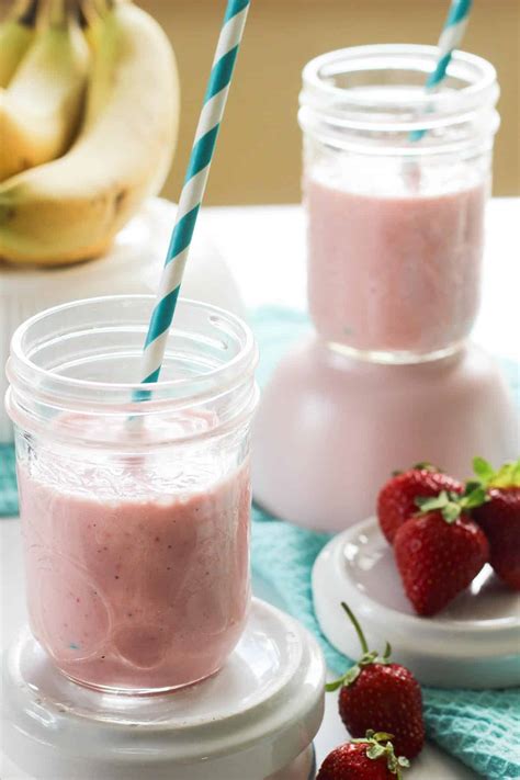 Strawberry Banana Protein Smoothie No Protein Powder Delicious On A Dime