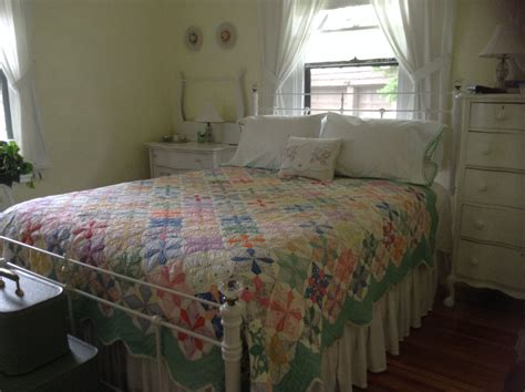 My cottage bedroom with 1930's quilt | Cottage bedroom, Vintage cottage, Cottage homes