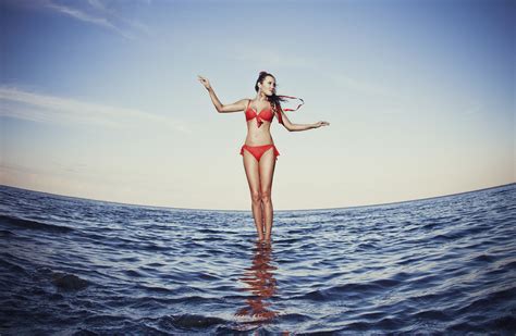 Fondos De Pantalla Deportes Mujer Mar Saltando Playa Modelo De Hot Sex Picture