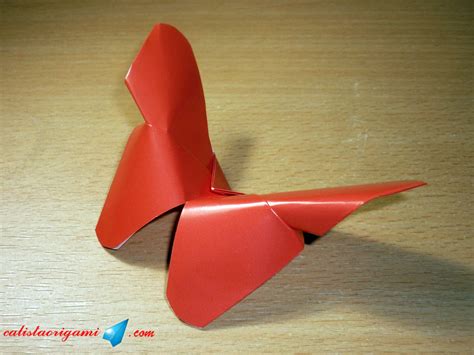 Ada beberapa cara nih yang perlu diperhatikan, dan siapkan kertas untuk mencobanya! Cara Membuat Origami Kupu kupu - Cantik dan Mudah ...